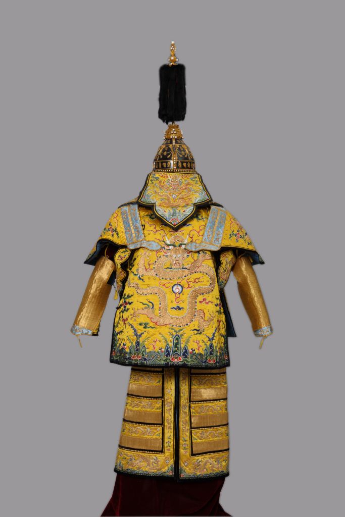 图片[5]-Imperial Helmet of Emperor Qianlong with Black Lacquer Inlaid with Gold Ornaments and Pearls-China Archive